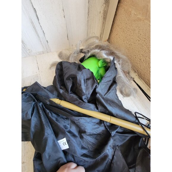 Vintage Scary AS IS hanging witch broom Halloween prop decor - Picture 8 of 9